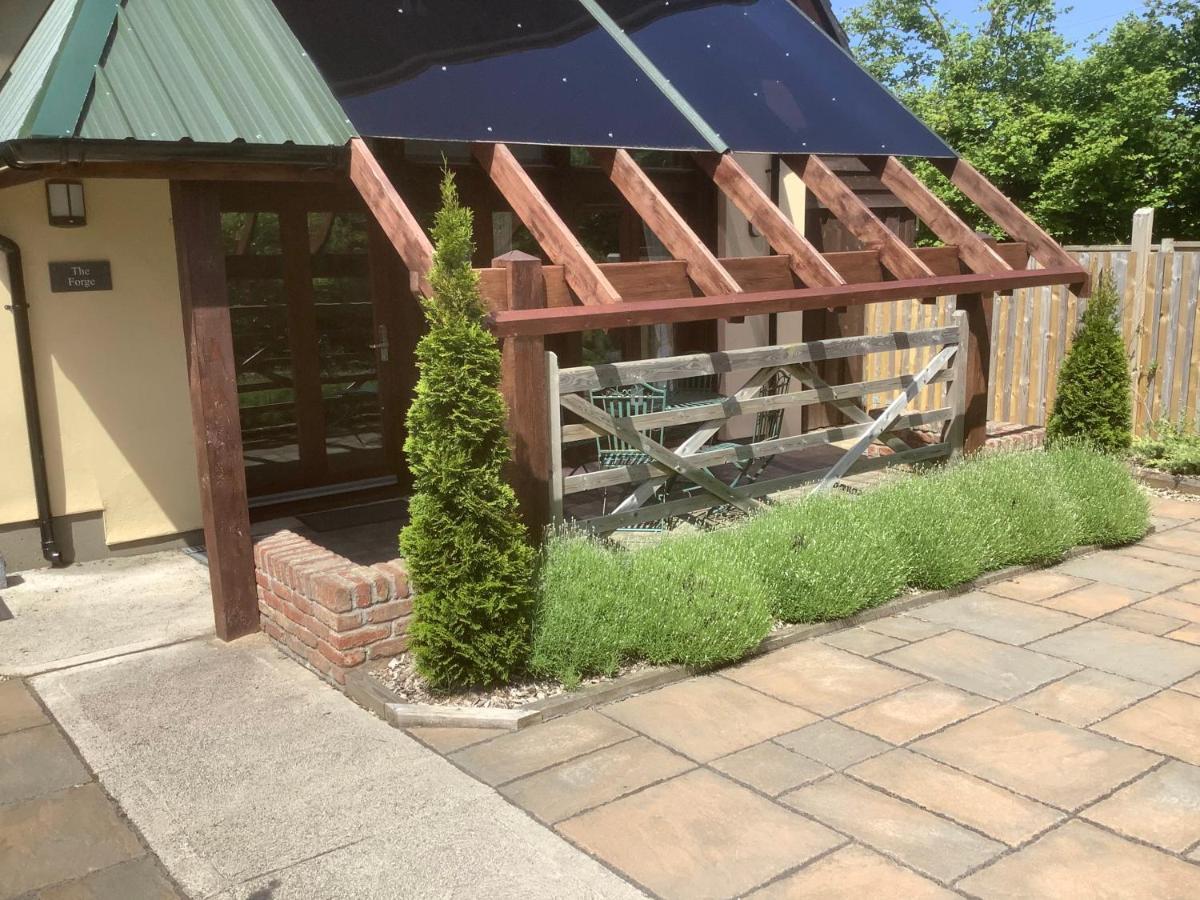The Forge Villa Winscombe Exterior photo