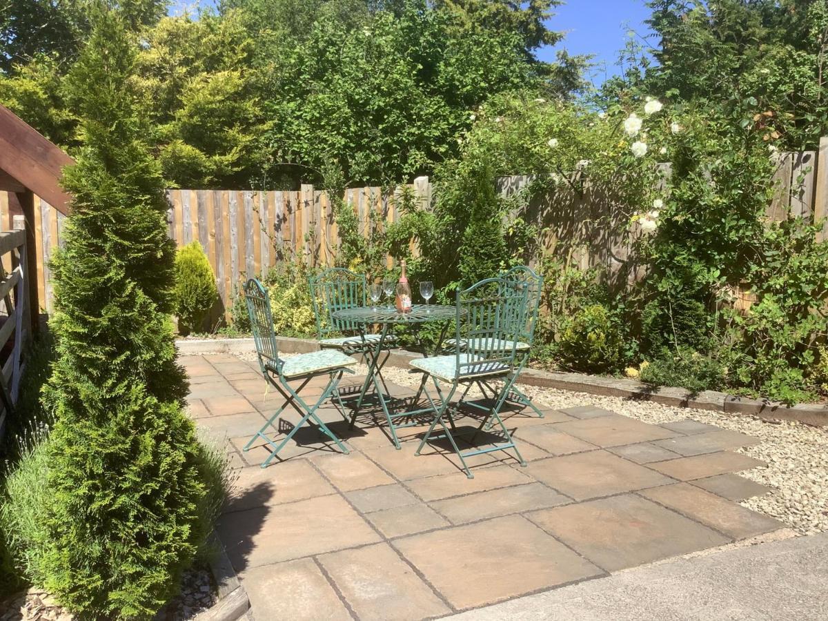 The Forge Villa Winscombe Exterior photo